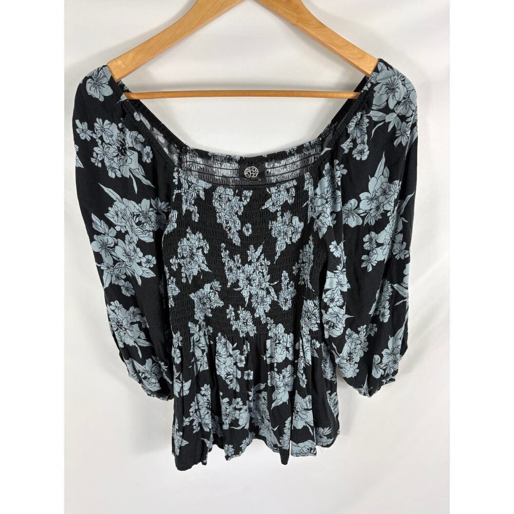 Bobeau Floral Smocked Detail Blue Black Blouse Size Medium